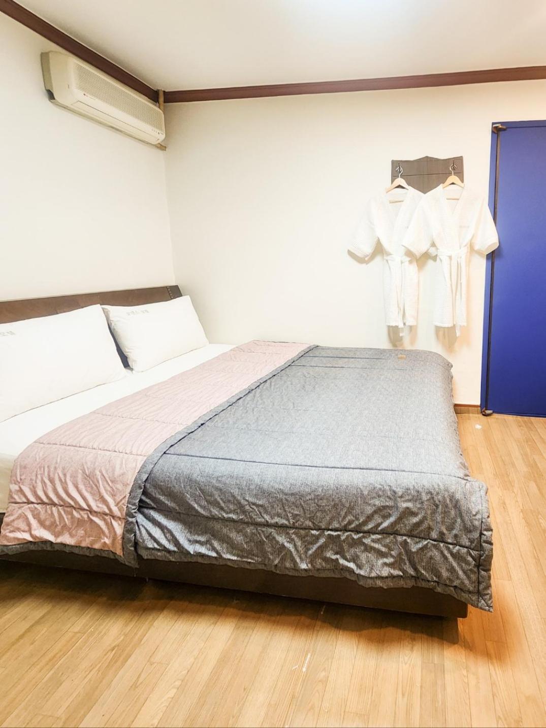 Hotel Romance Seoul
